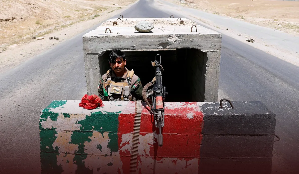 Афганцы пересекают границу Ирана