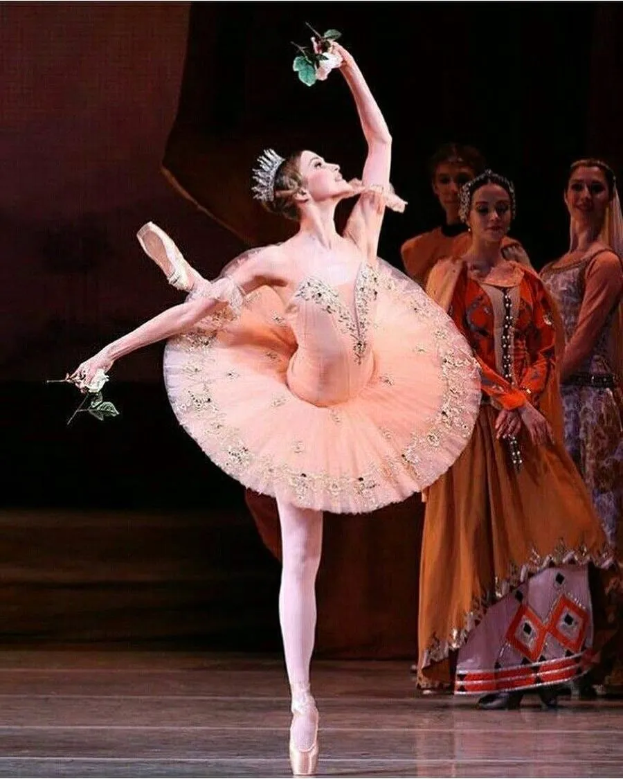Алина Сомова балерина