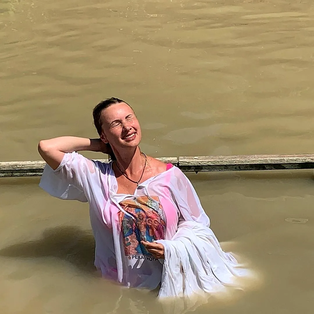 Анна Сердюкова в купальнике
