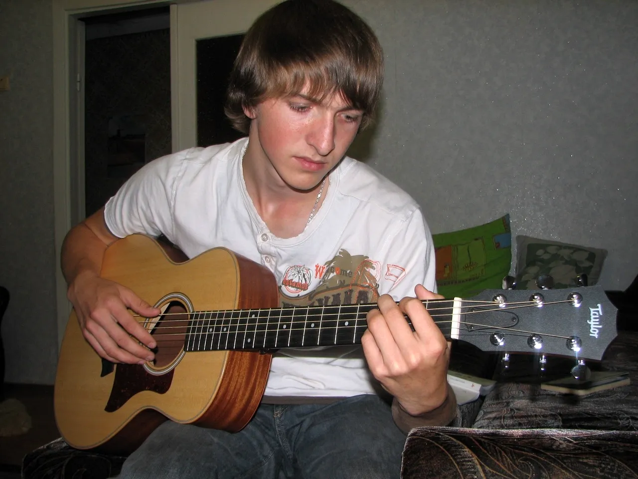 Богдан Солодовник бас-гитара