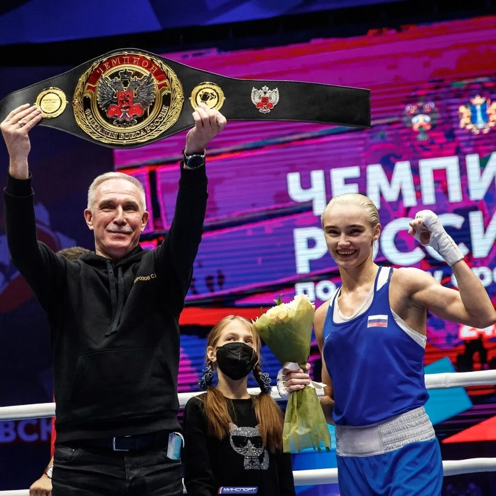 Боксер Светлана Солуянова