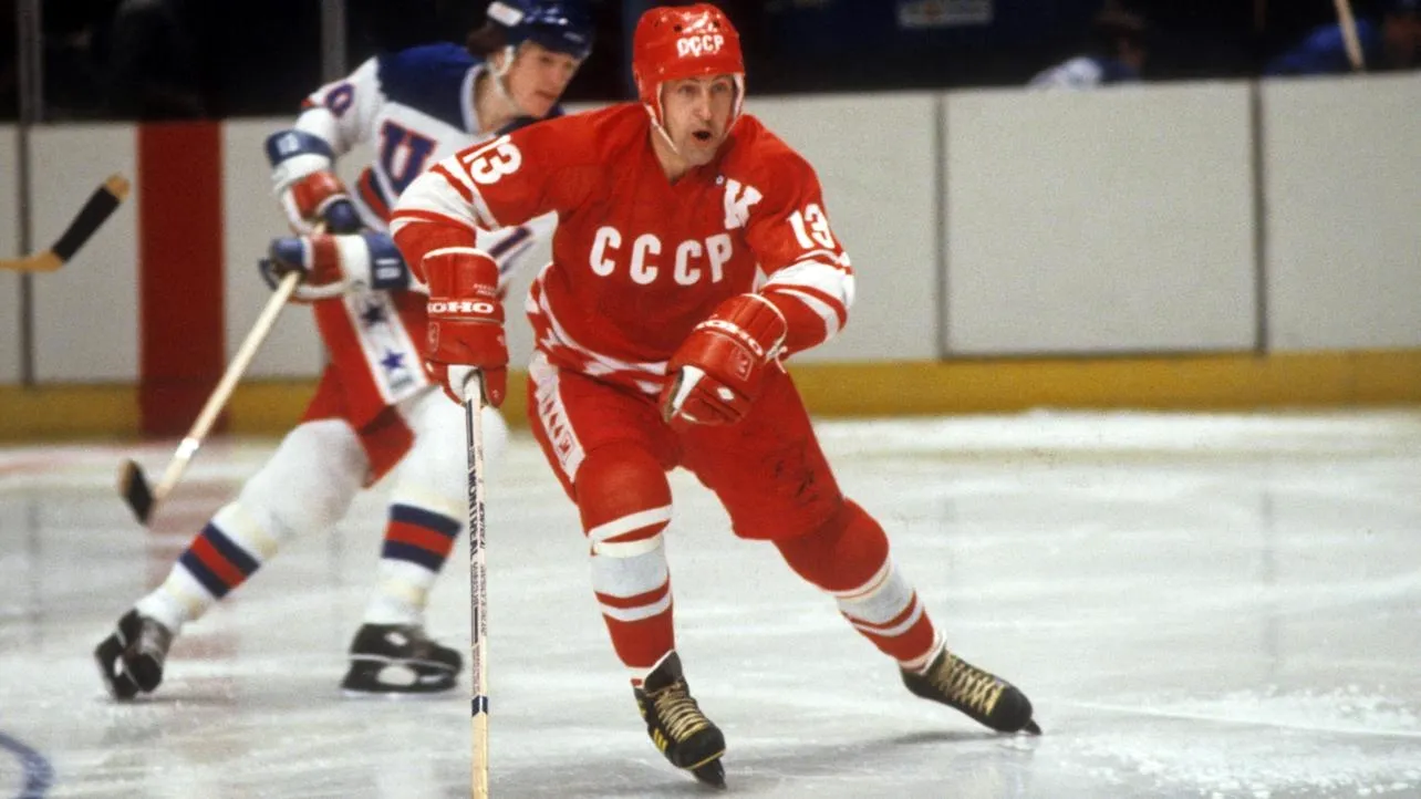 Борис Михайлов хоккеист