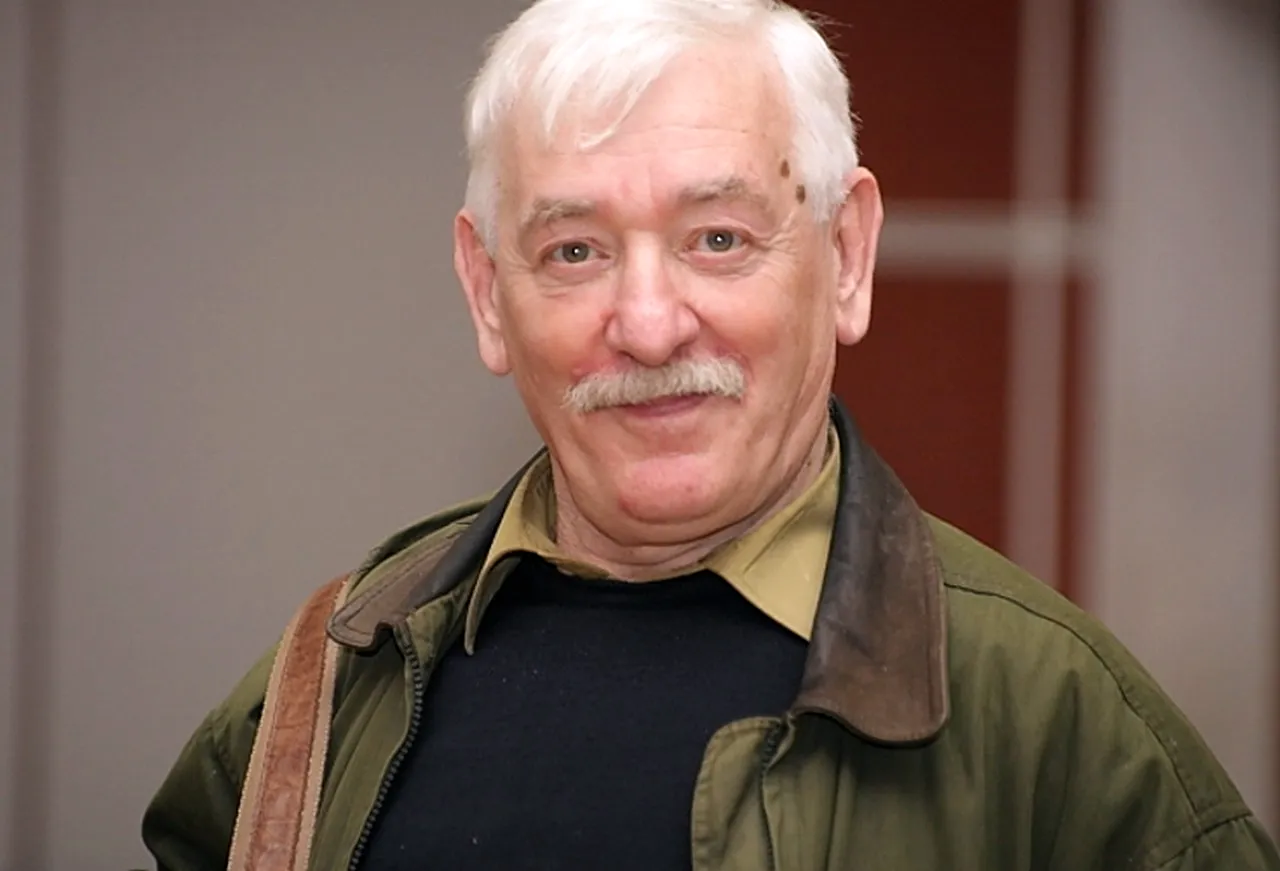 Борис Романов писатель