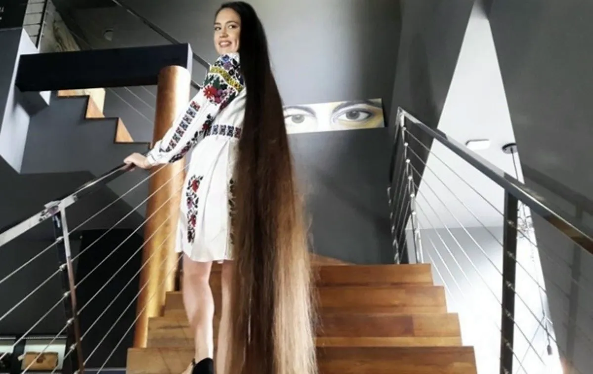 Длинные волосы Кристина Кречкивская Украина