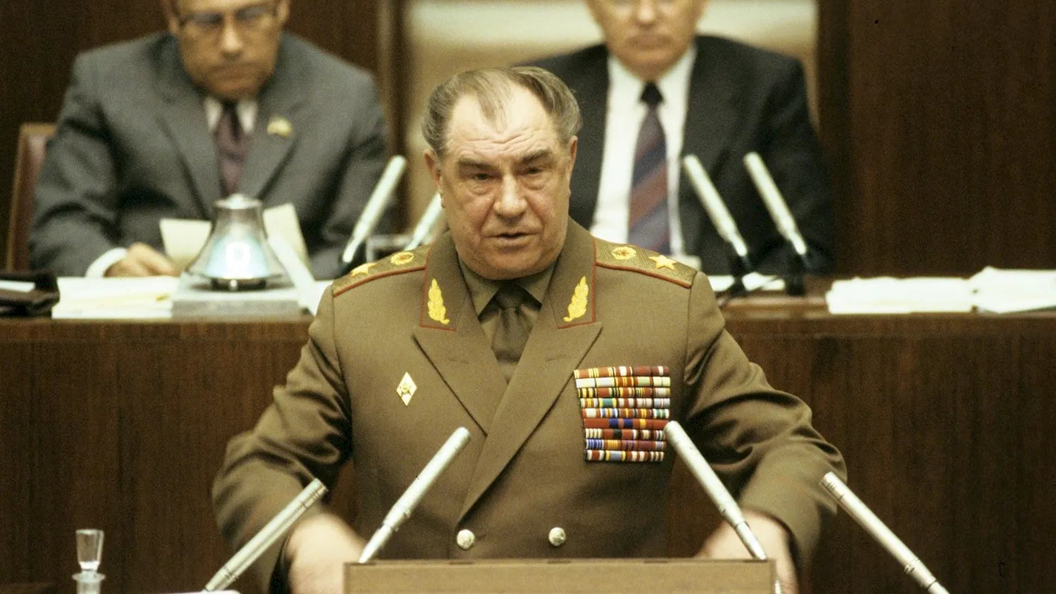 Дмитрий Язов министр обороны СССР