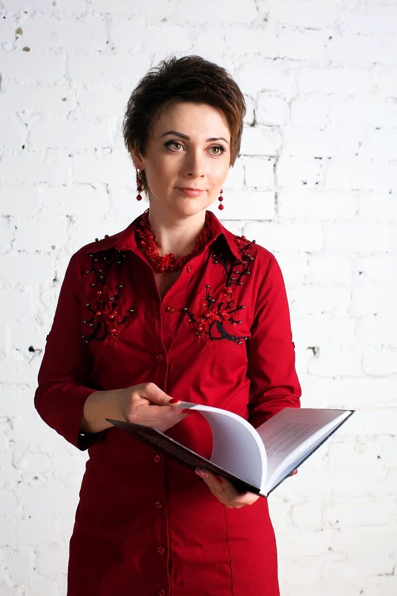 Елена Карнеева