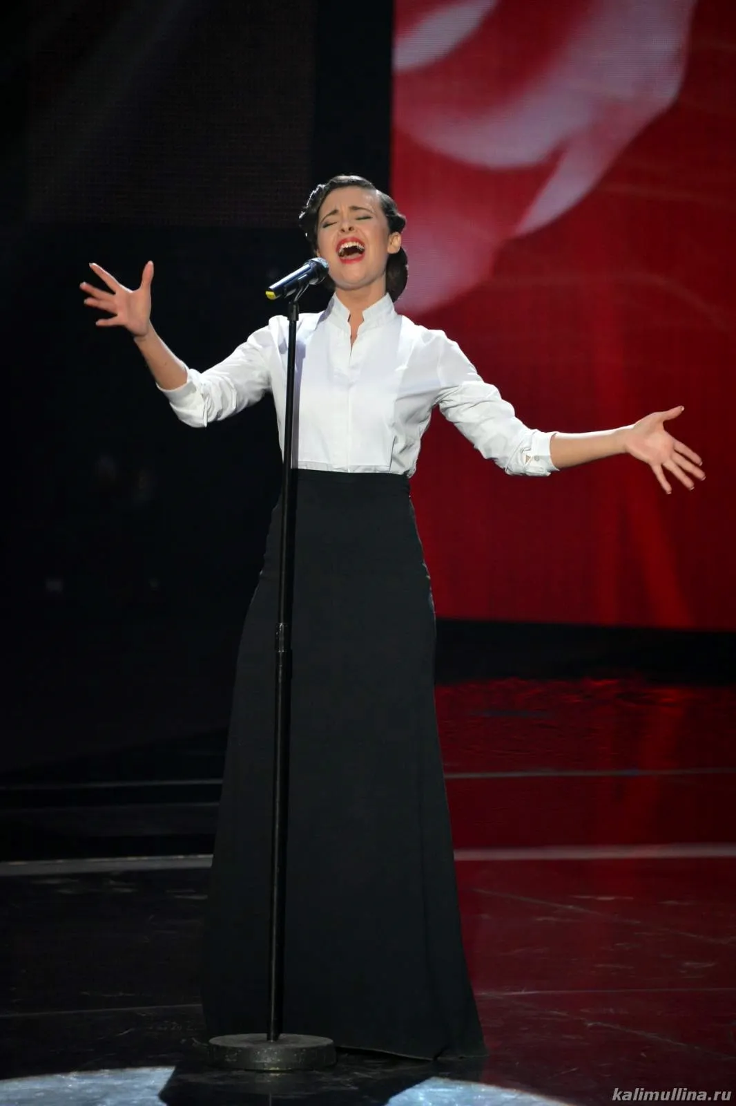 Эльмира Калимуллина на шоу голос