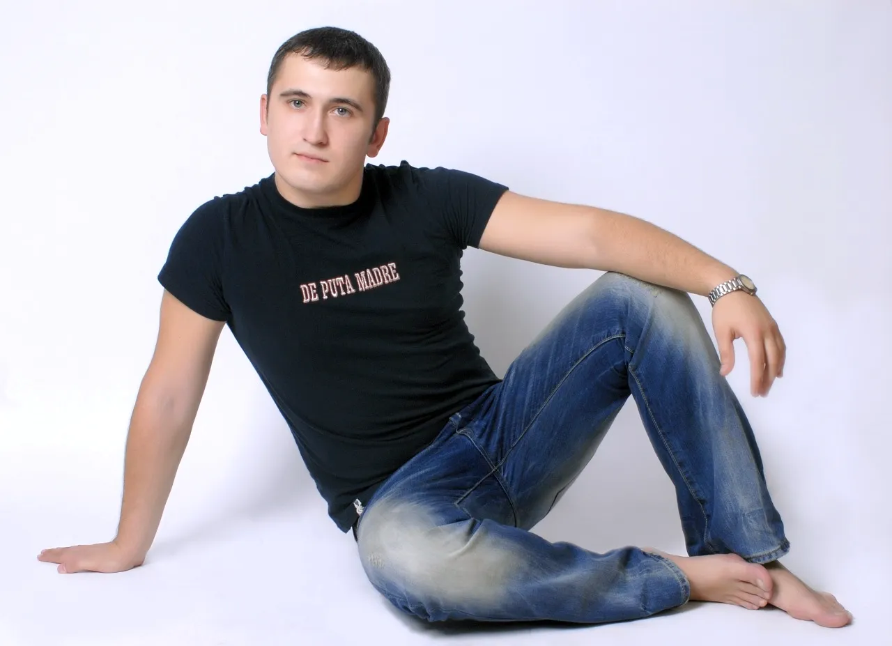 Евгений Иванов 36 лет