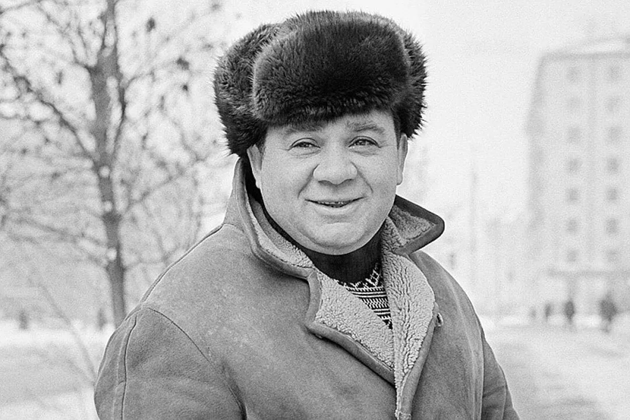 Евгений Леонов актер
