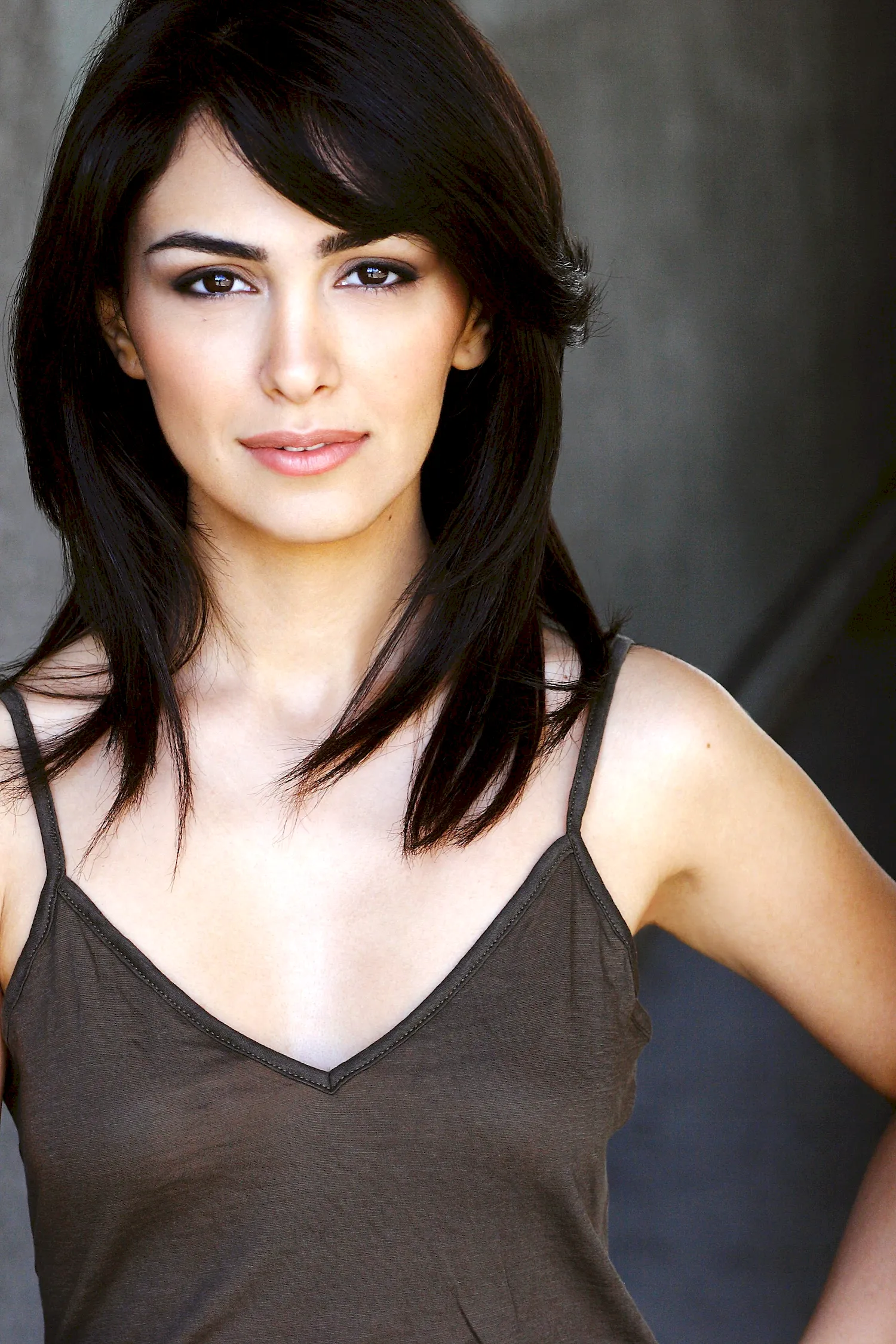Иранская актриса Назанин Бониади