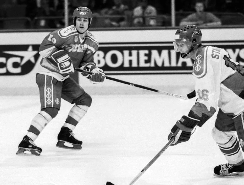 Хоккеист Александр Могильный 1989