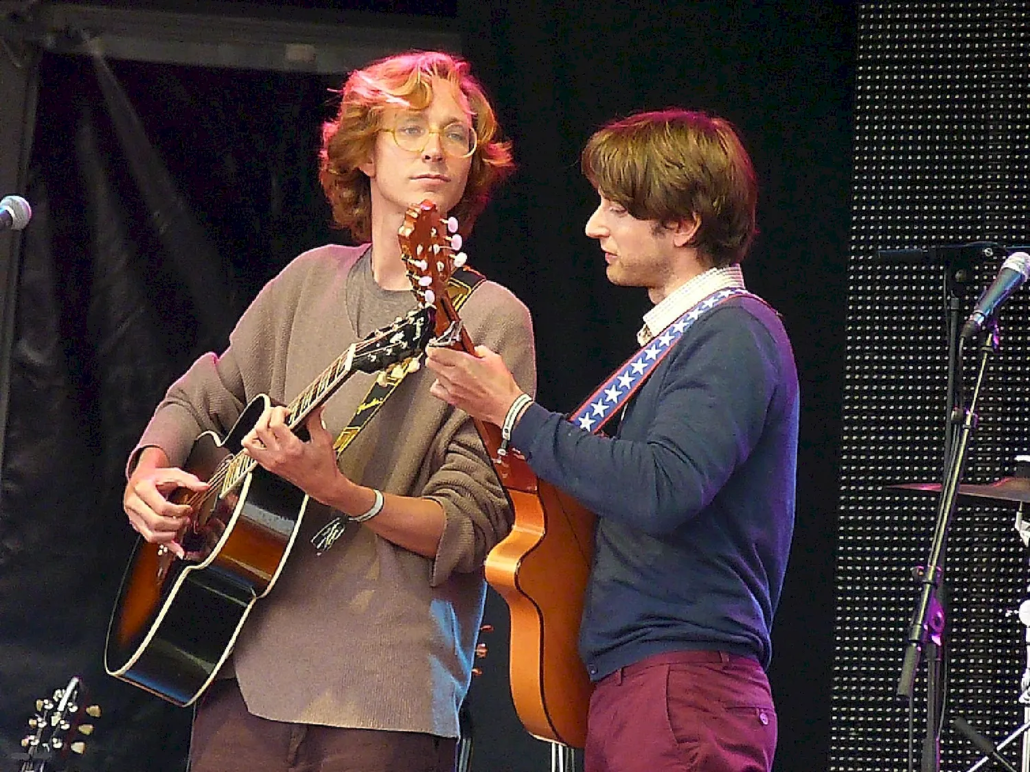 Kings of convenience Peace or Love