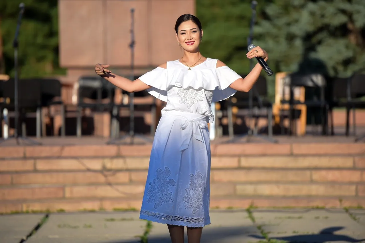 Кыргызская певица Анжелика