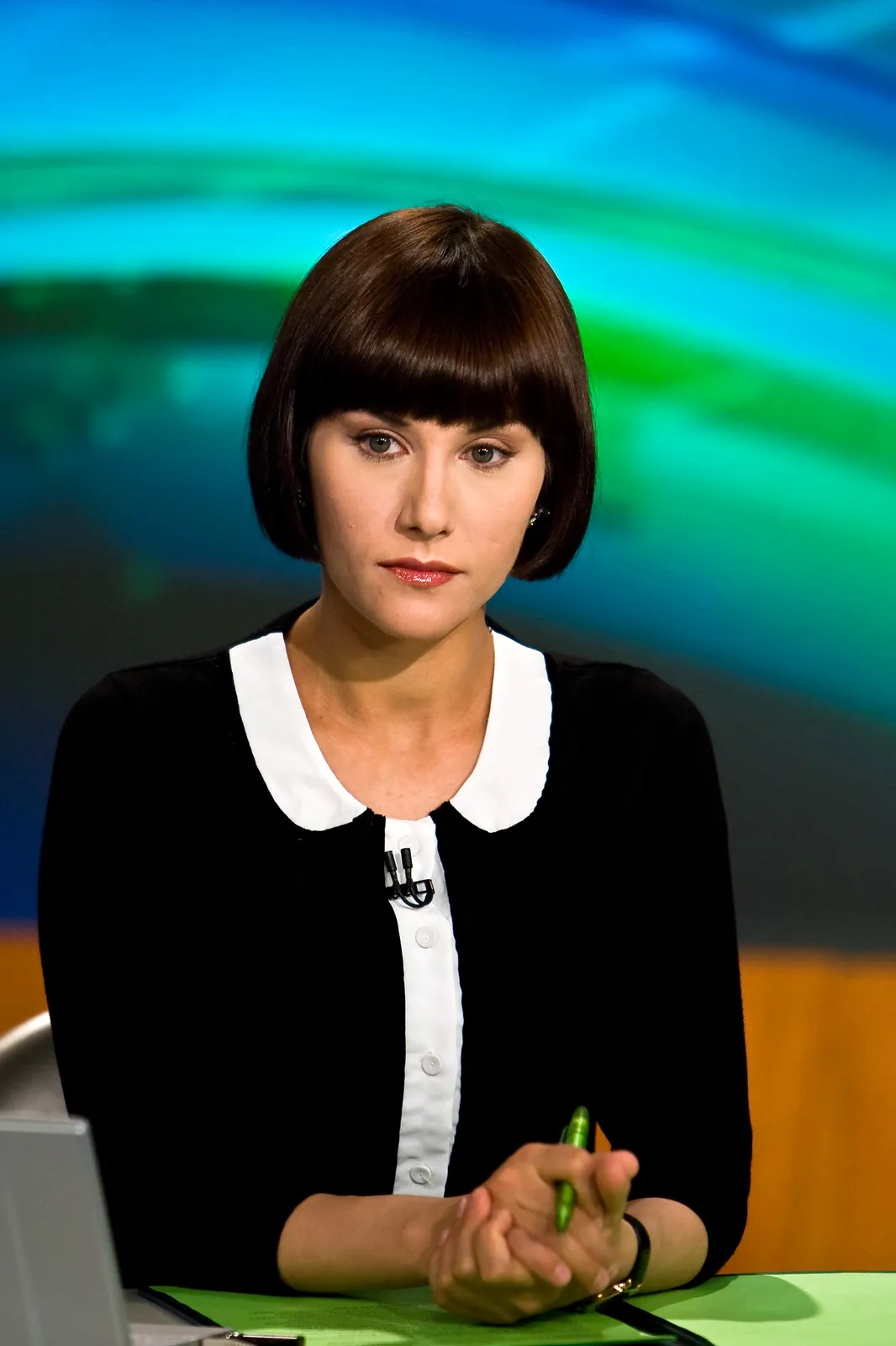 В рунете гадают о причинах отъезда телеведущей НТВ Лилии Гильдеевой из России