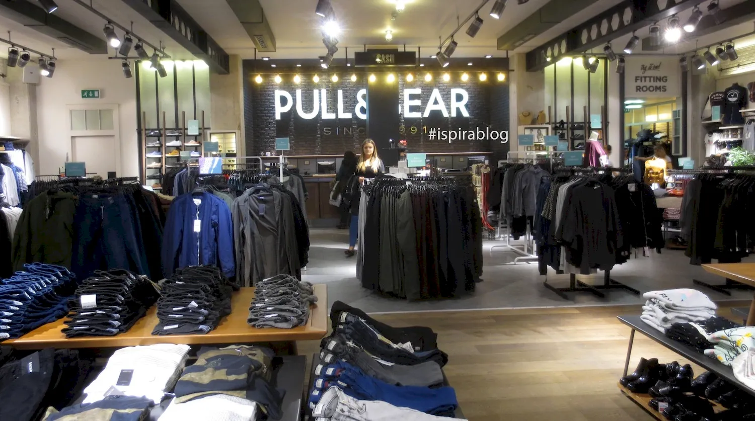 Мега магазин одежды Pull&Bear