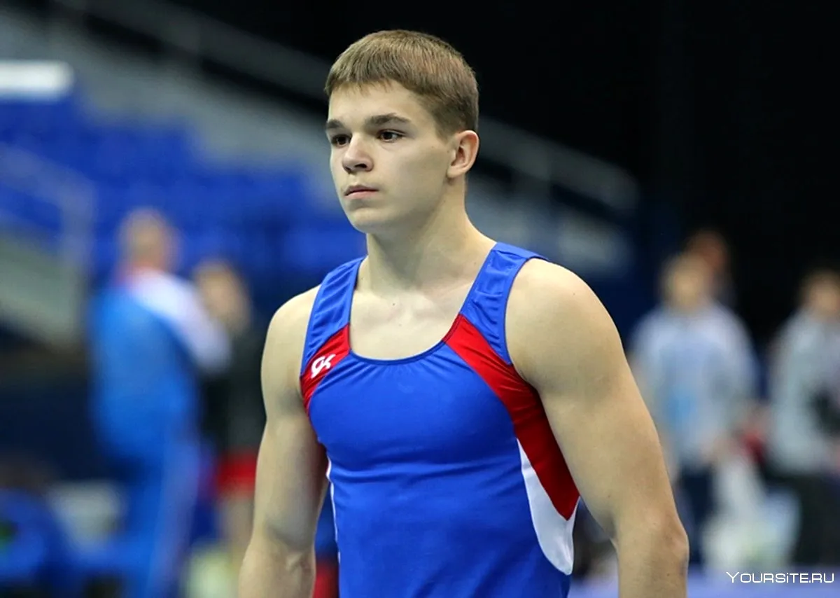 Михаил Худченко гимнаст