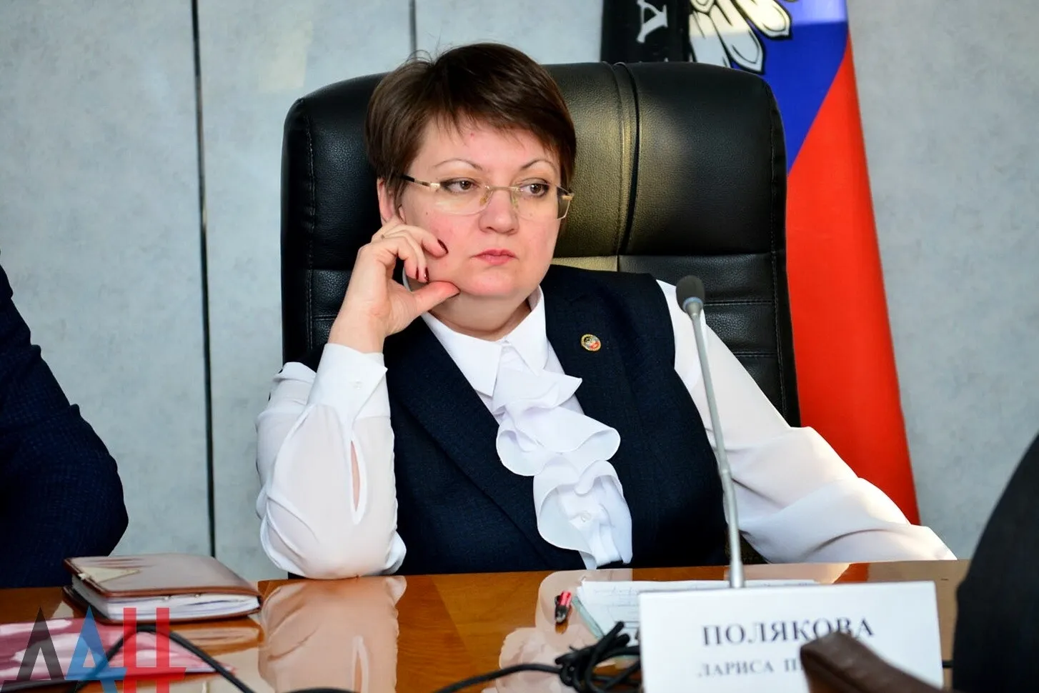 Министр образования ДНР на фото