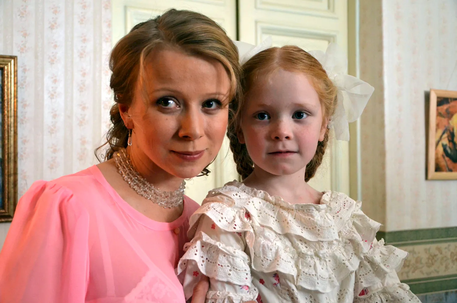 Наталия Вдовина в мать-и-мачеха сериал 2012