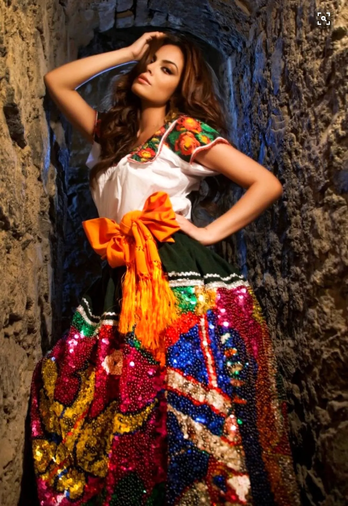 Платье в мексиканском стиле