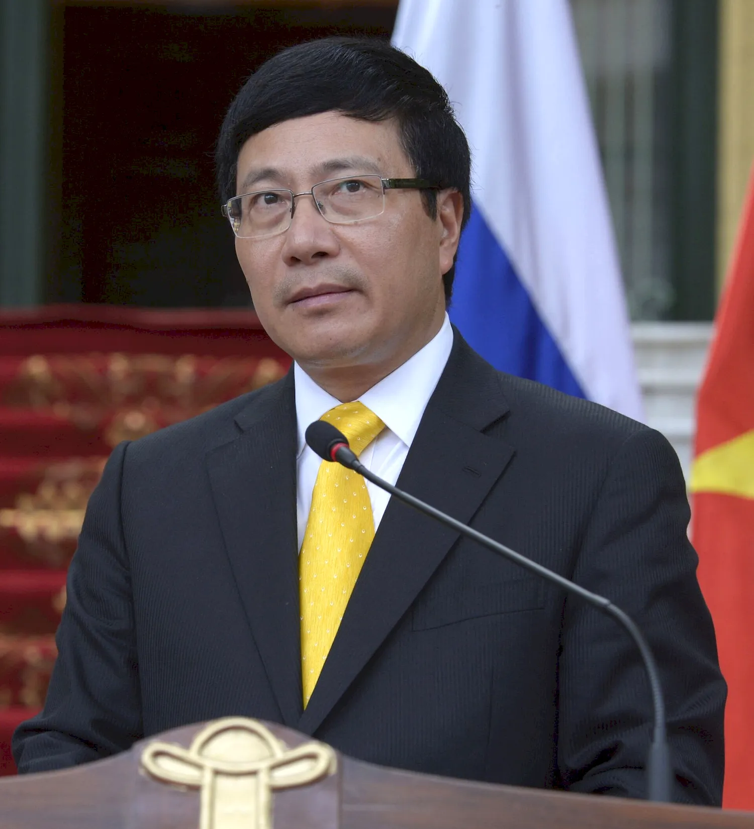 Премьер министр Вьетнама Фам минь Тинь