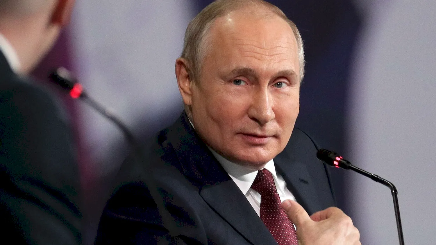 Путин гнус