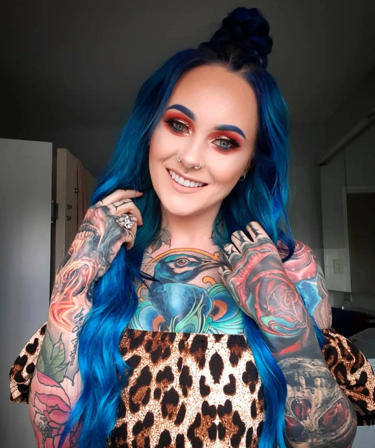 Сара грей татуированный врач