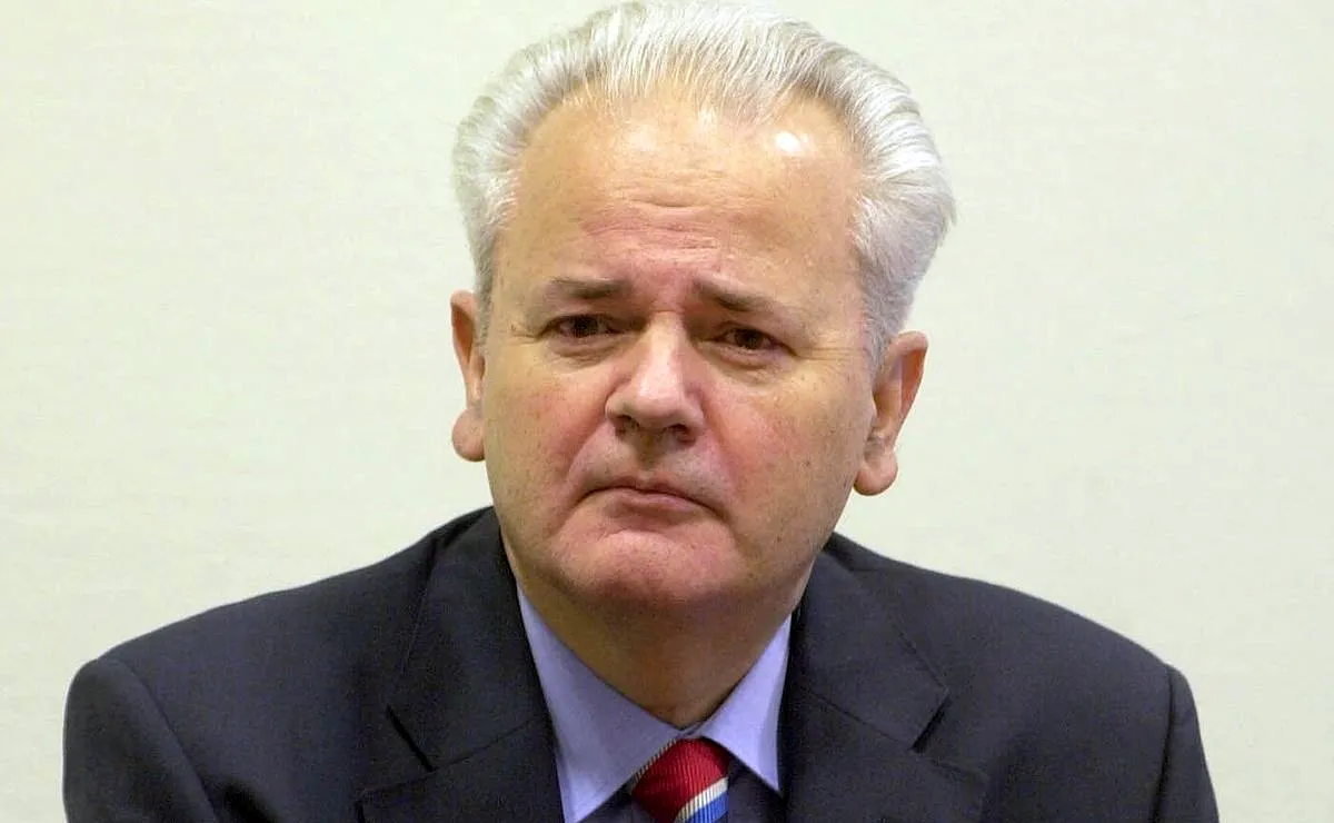 Слобода́н Мило́шевич