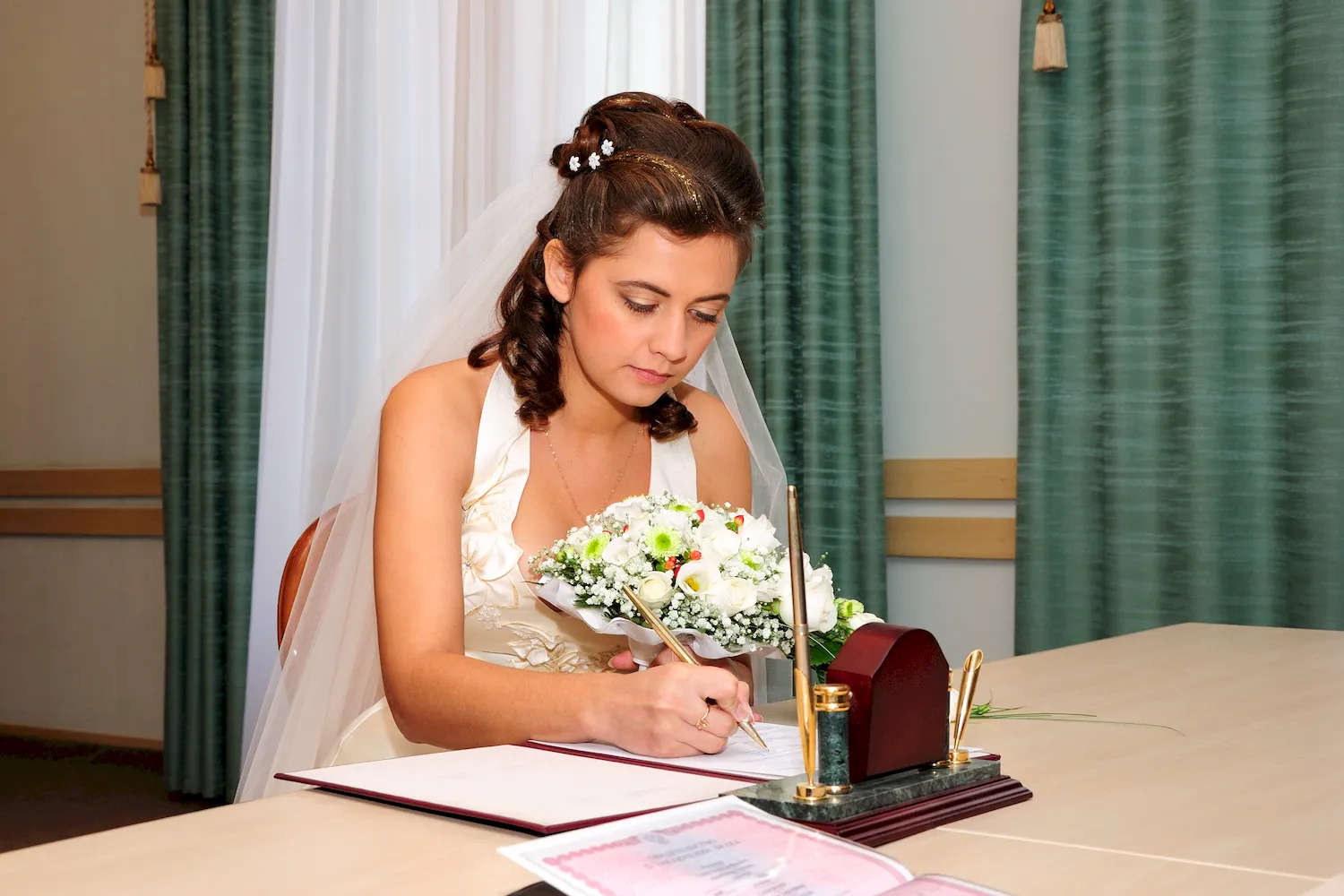 Свадебный образ для полной невесты на роспись