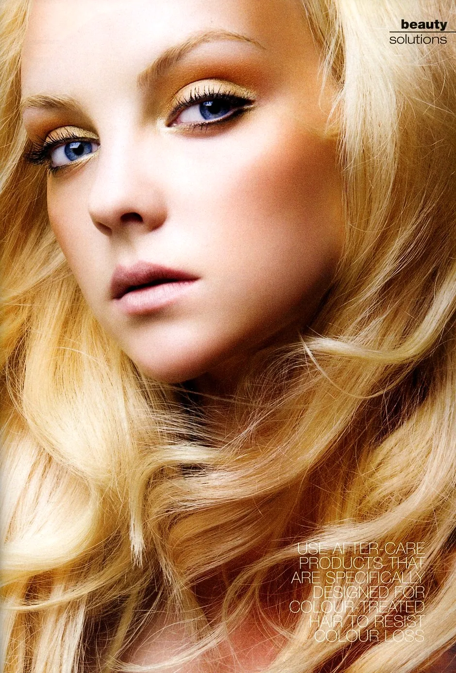 Светлый золотистый блонд макияж