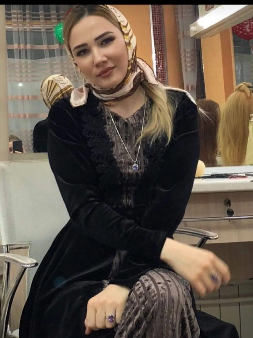 Тамила Арсамакова без платка
