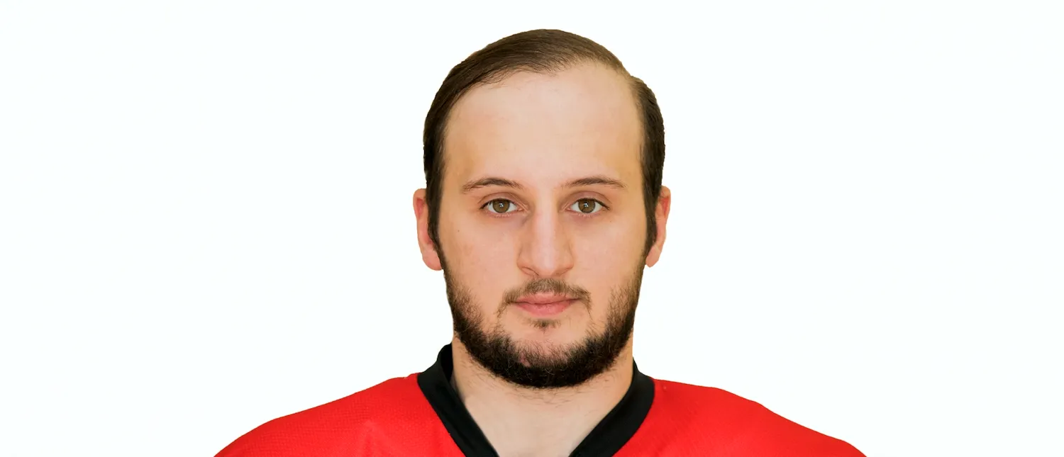 Тигран Манукян хоккеист