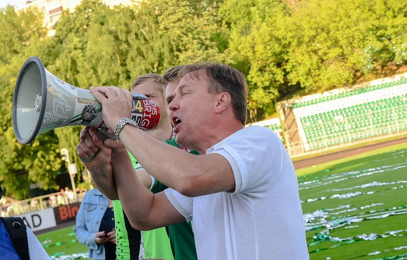 Тренер по футболу Игорь Владимирович Брянск