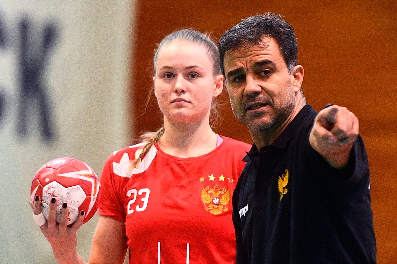 Тренер женской сборной России по гандболу Амброс Мартин