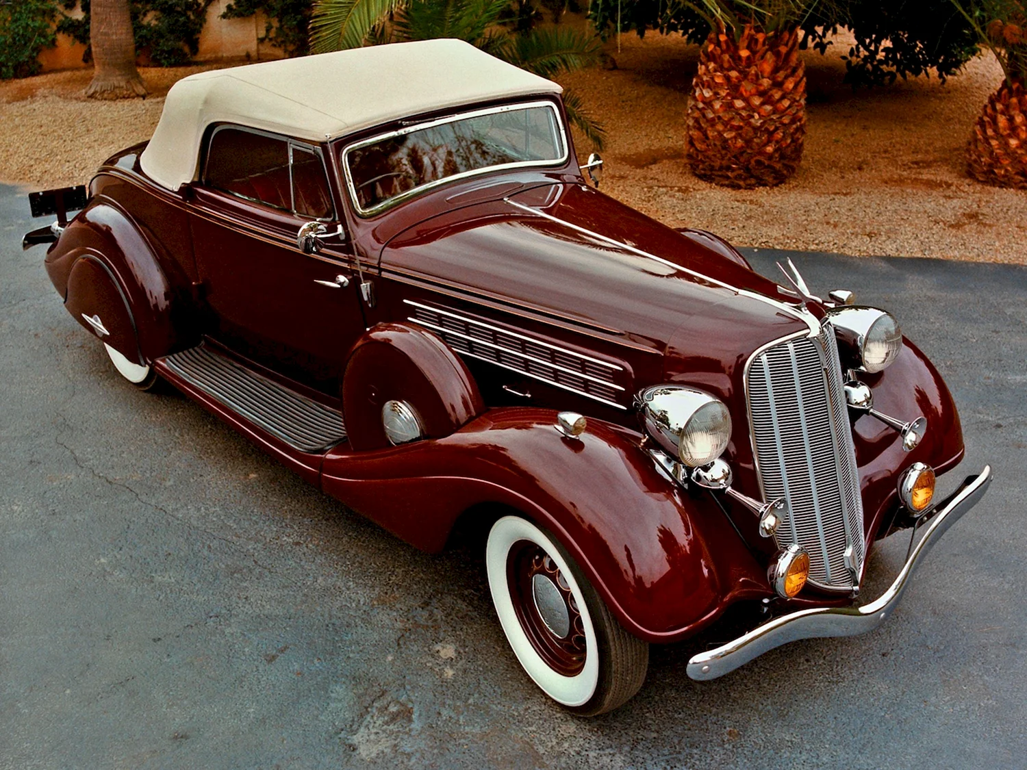 1935 Hudson Deluxe eight Convertible