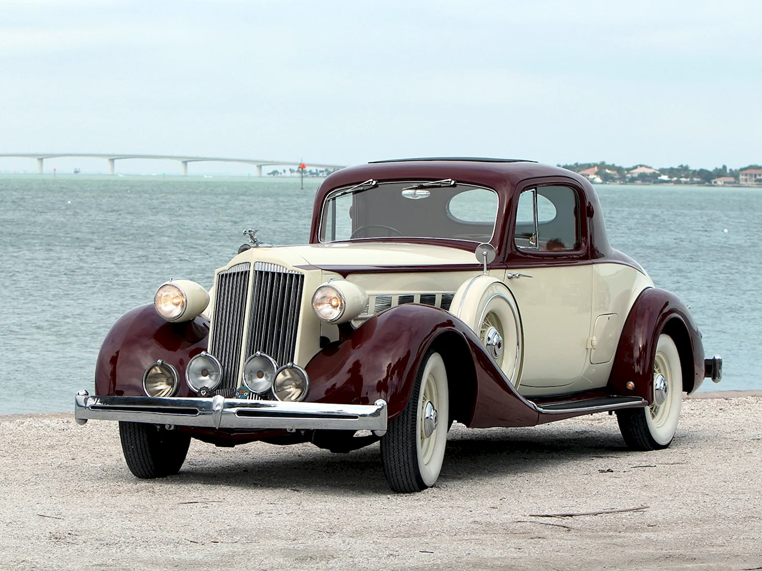 1936 Packard super eight Coupe