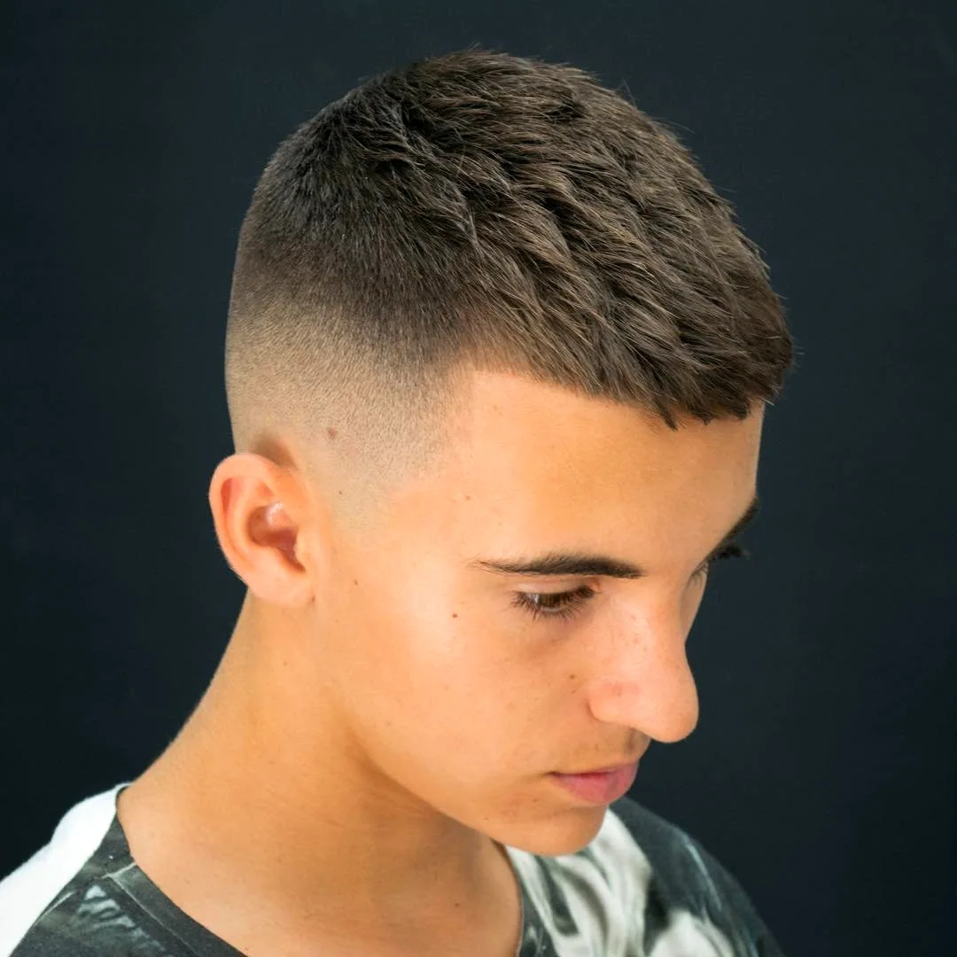Молодежные стрижки на средние волосы (64 фото)