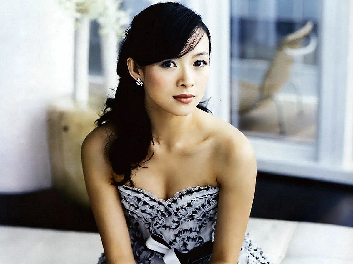 Актриса Чжан Цзыи секси