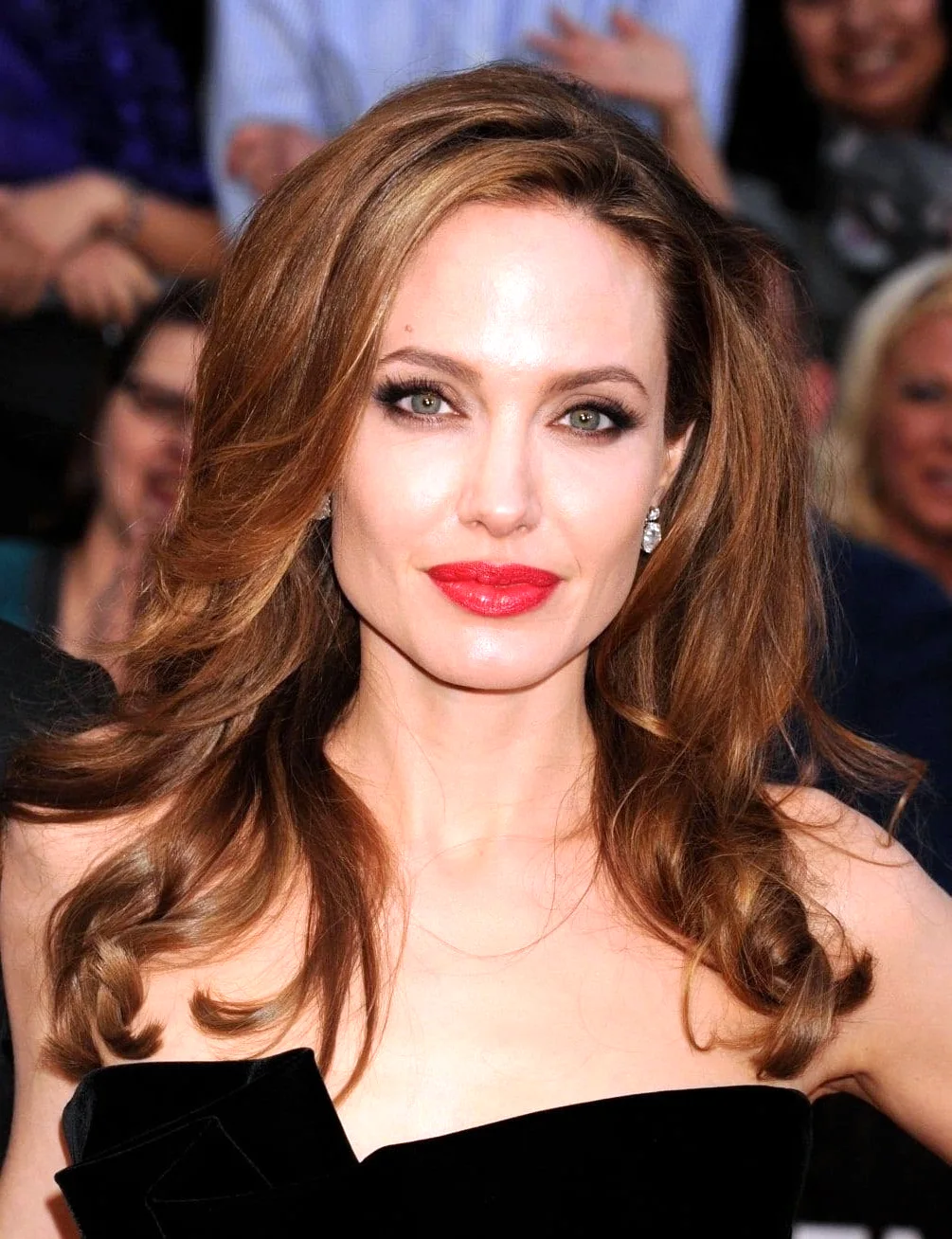 Анджелина Джоли 2006