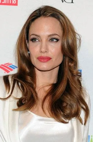 Анджелина Джоли каштановый цвет волос