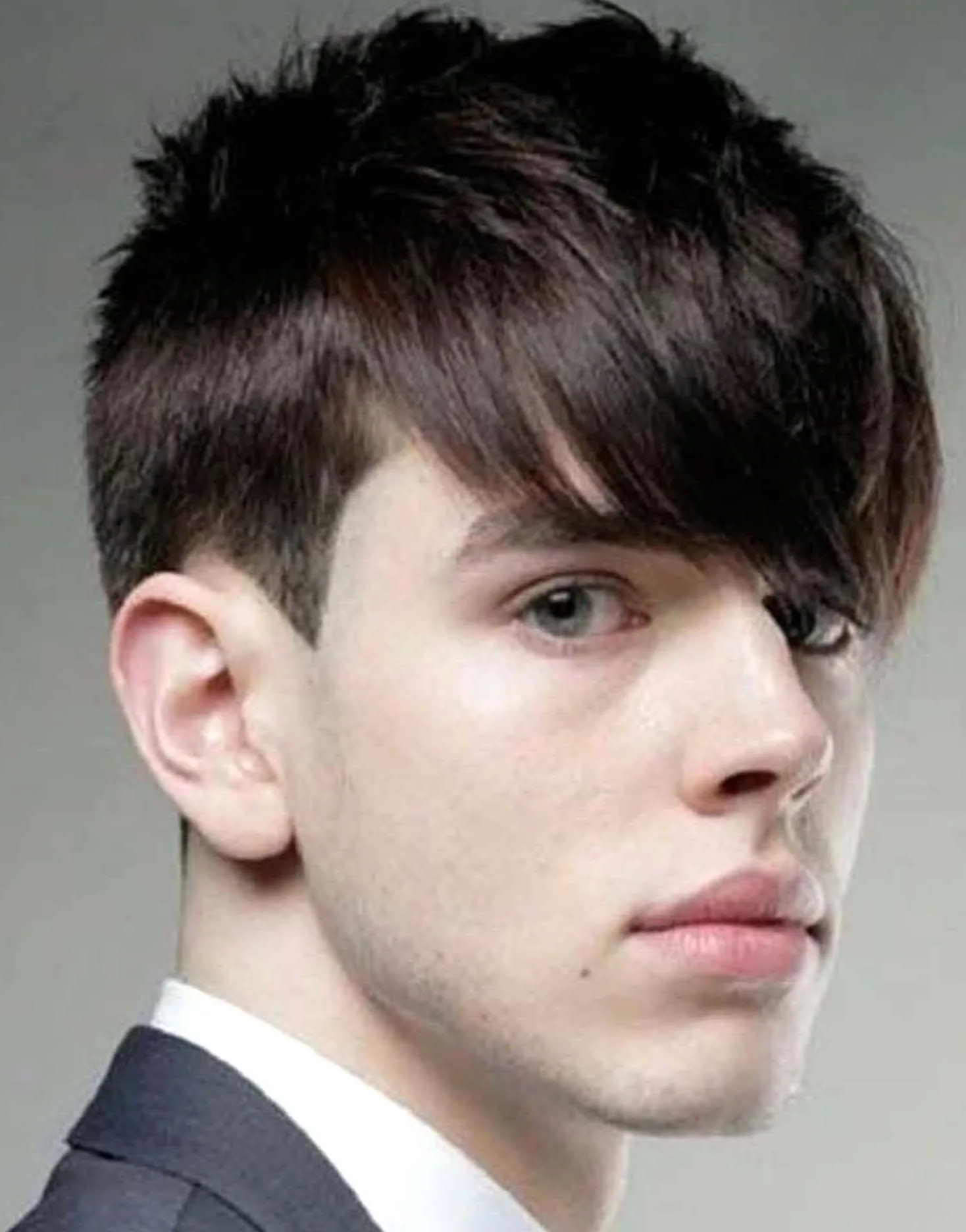 Angular Fringe стрижка мужская