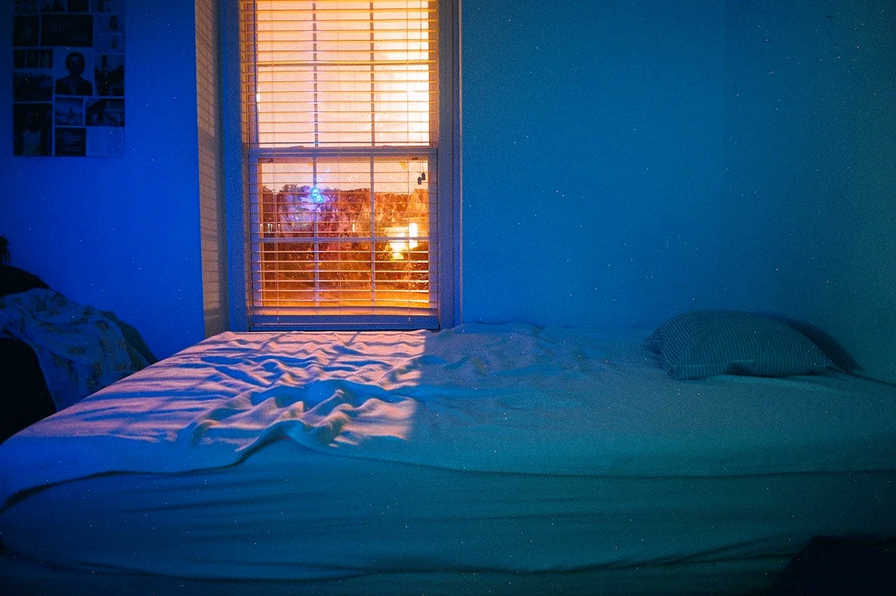 Аниме комната с кроватью