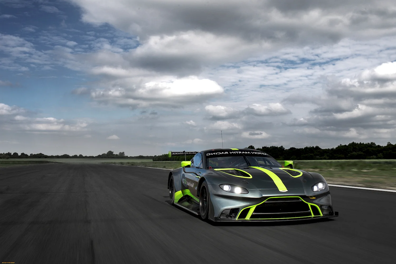 Aston Martin Vantage gt3