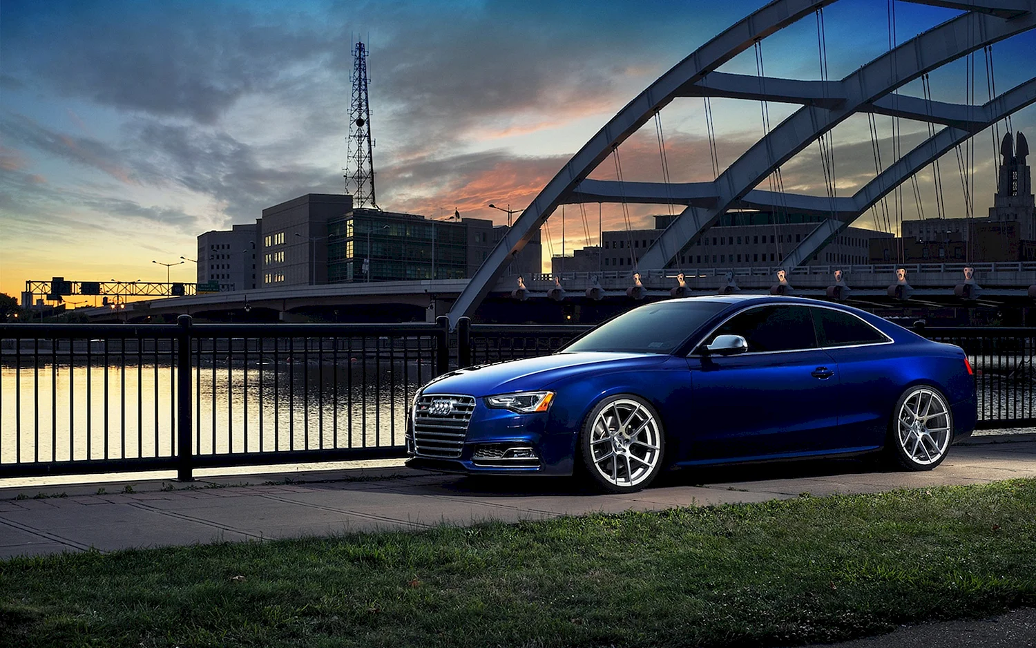 Audi s5 Mavi