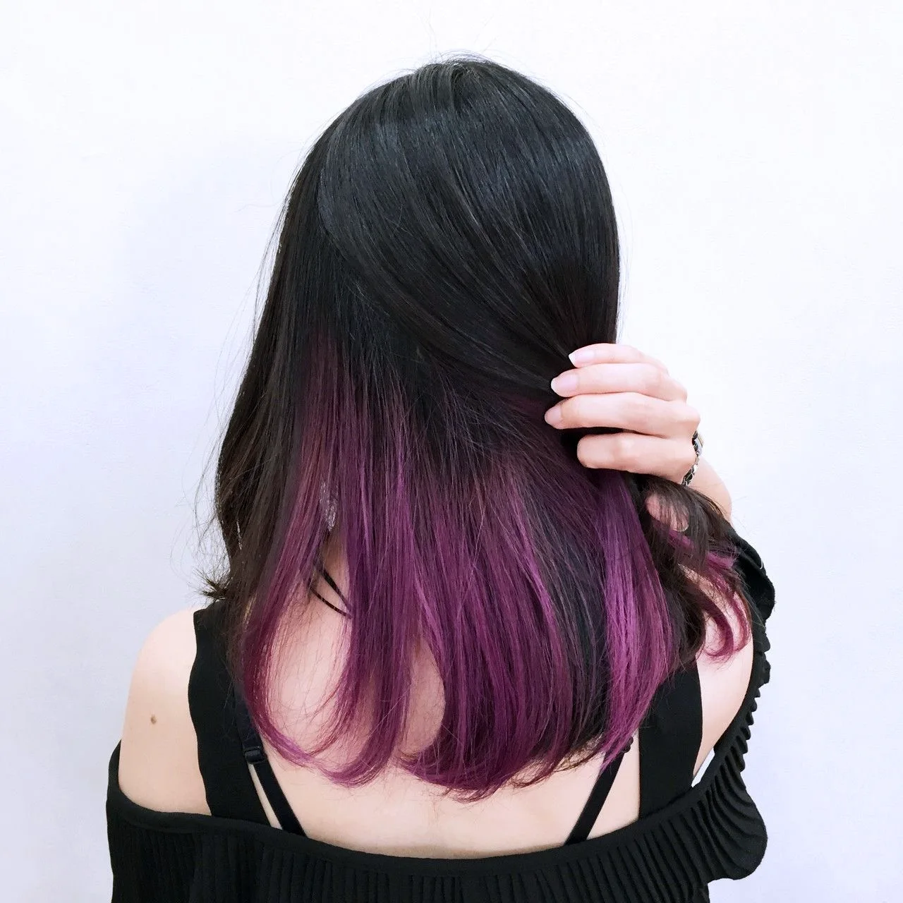 Балаяж на темные волосы фиолетовый