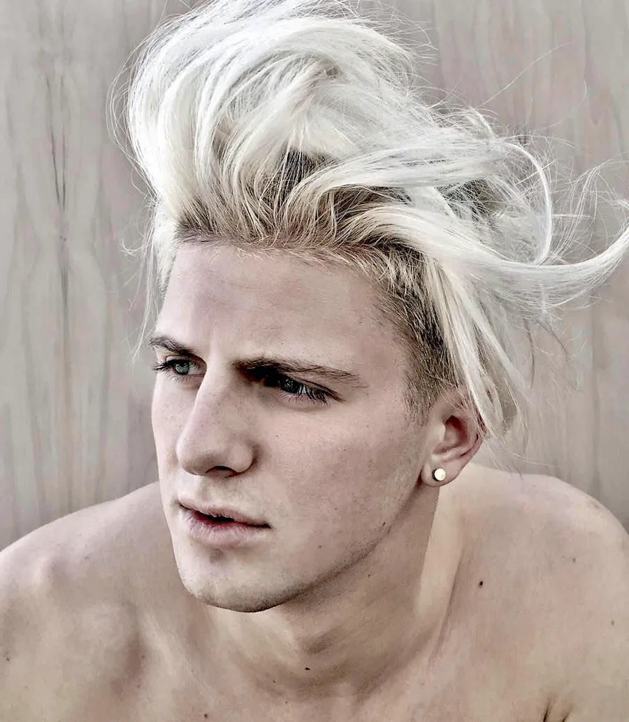 Белые волосы мужские