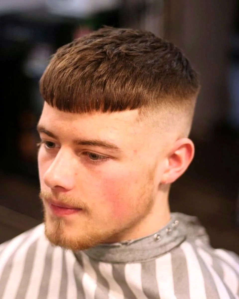 Bowl Cut men стрижка