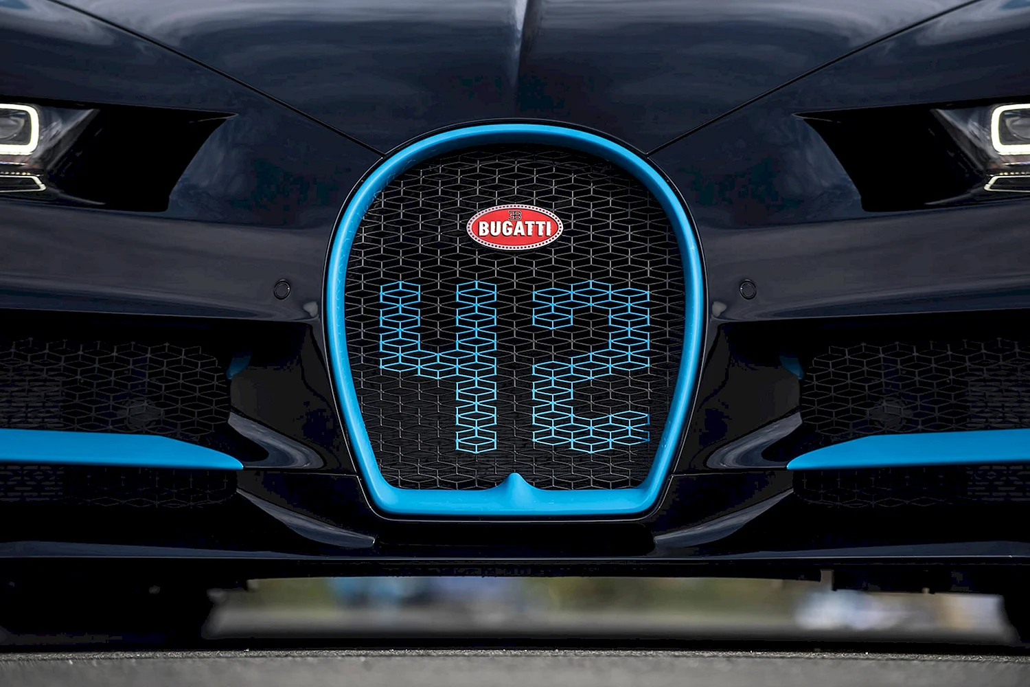 Bugatti Chiron значок