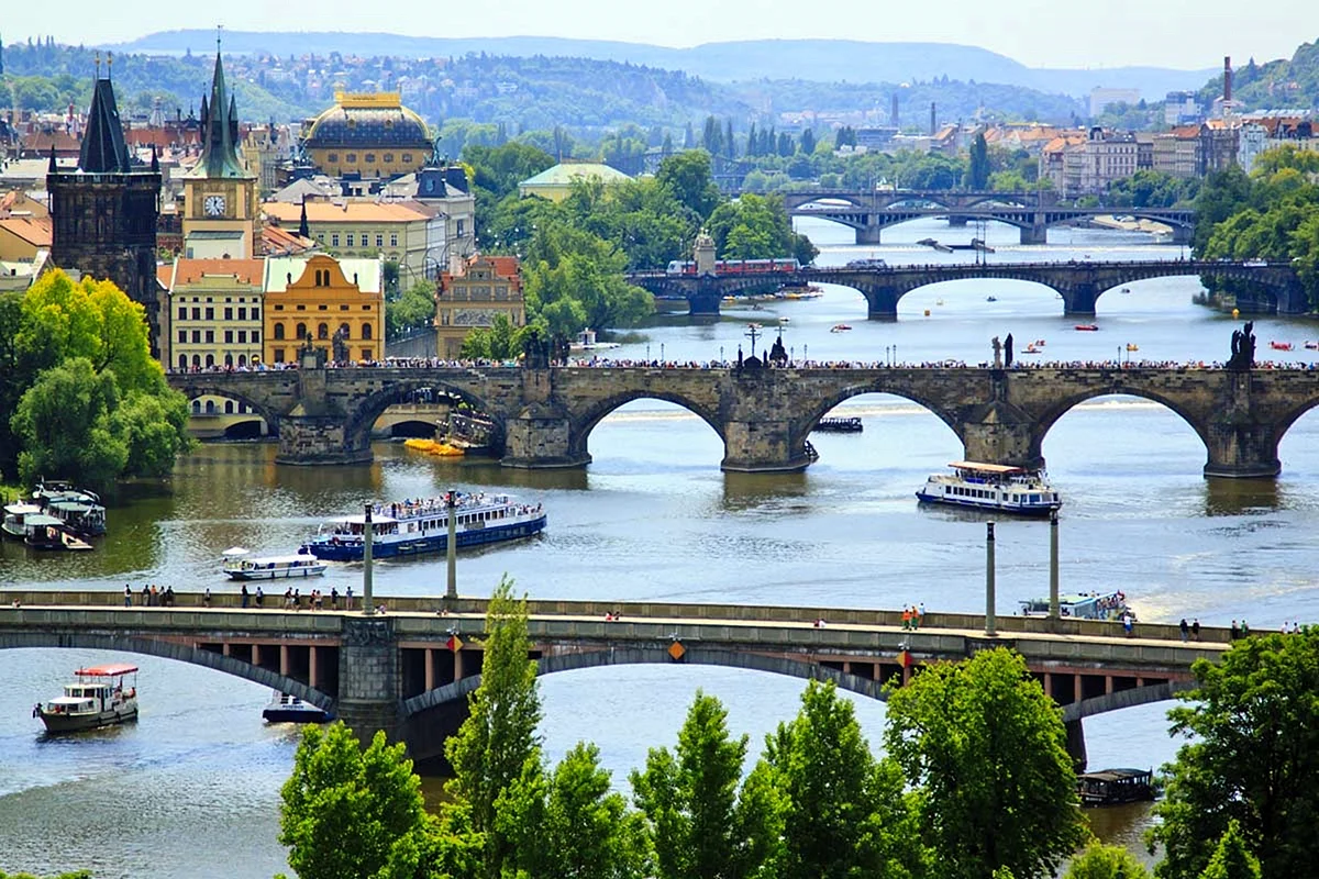 Чехия река Влтава мост