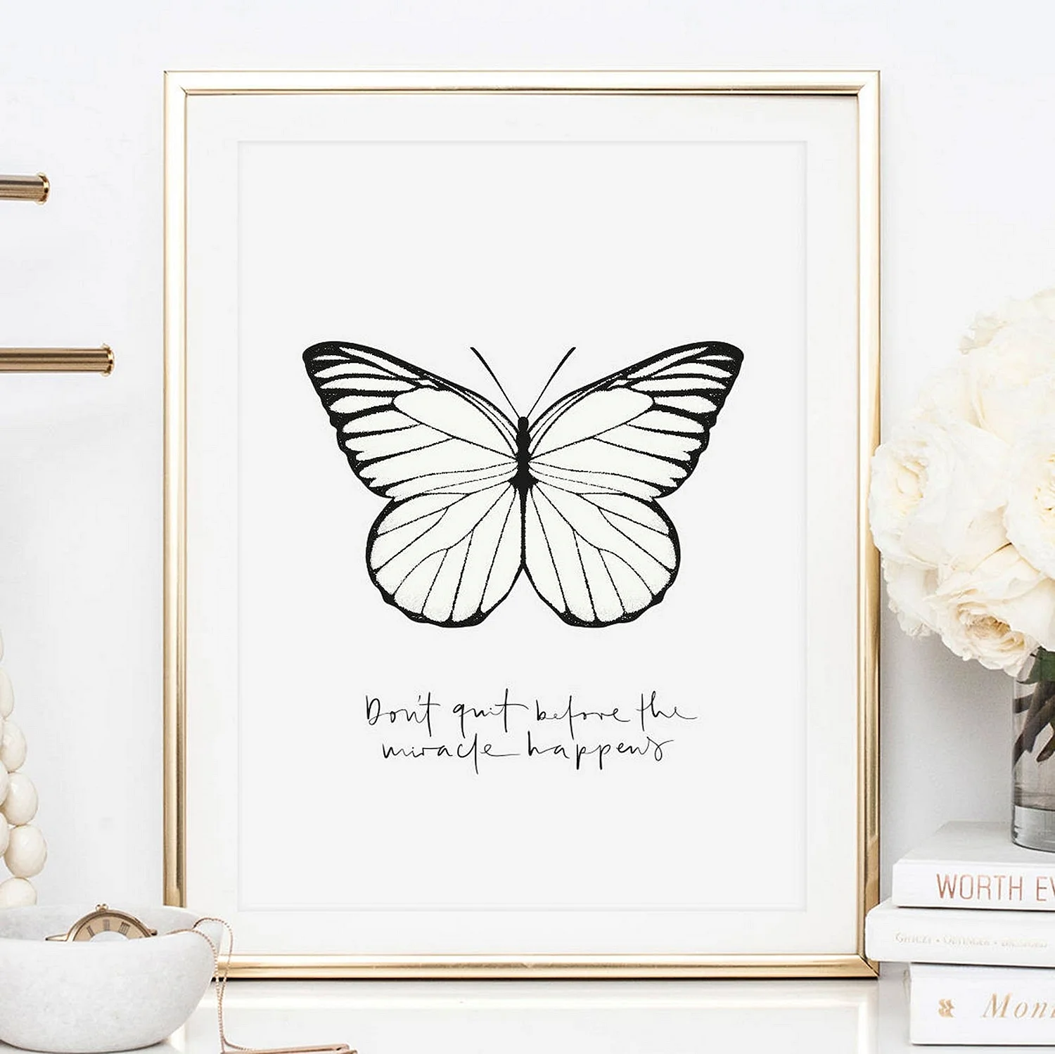 Черно белые постеры с бабочками для интерьера