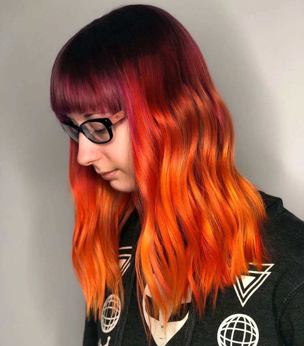 Черно оранжевые волосы женщине